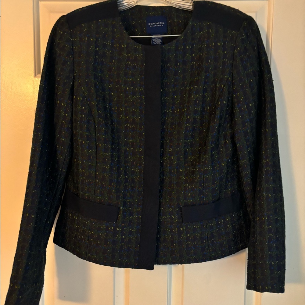 Doncaster Black and Green Blazer Tailored Suit Jacket and skirt - Picture 7 of 15